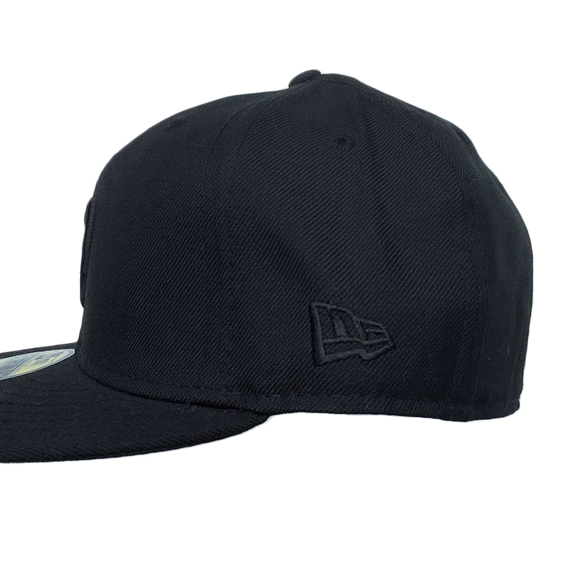 Mystery 'New Era 59Fifty Fitted' Hat (Black/Black) NOS 00s