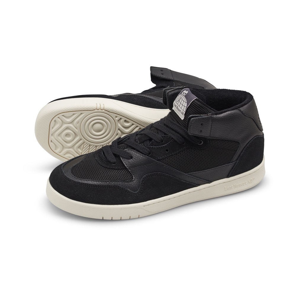 Last Resort 'CM002 Mid' Skate Shoes (Black / White)
