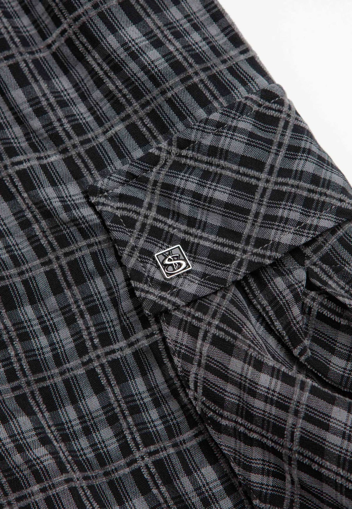 Yardsale 'Plaid' Cargo Shorts (Black / Grey)