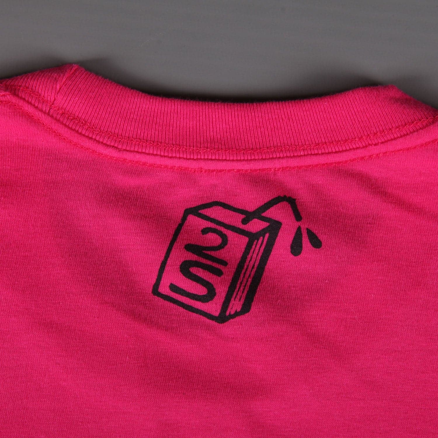 2SOFTiez 'Tiny Heart Lady' T-Shirt (Super Pink)