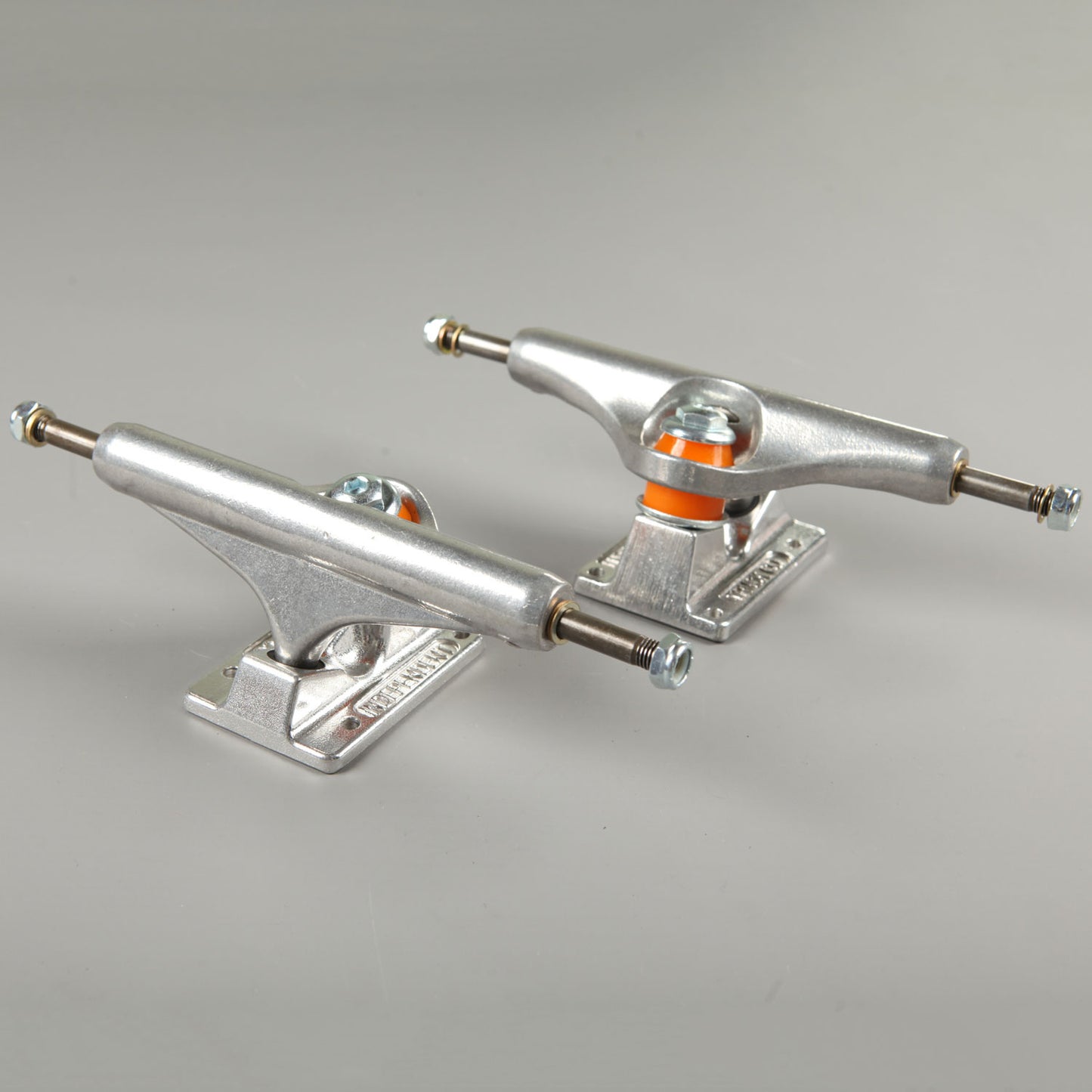 Independent 'Mid' 149 Trucks (Polished Silver)
