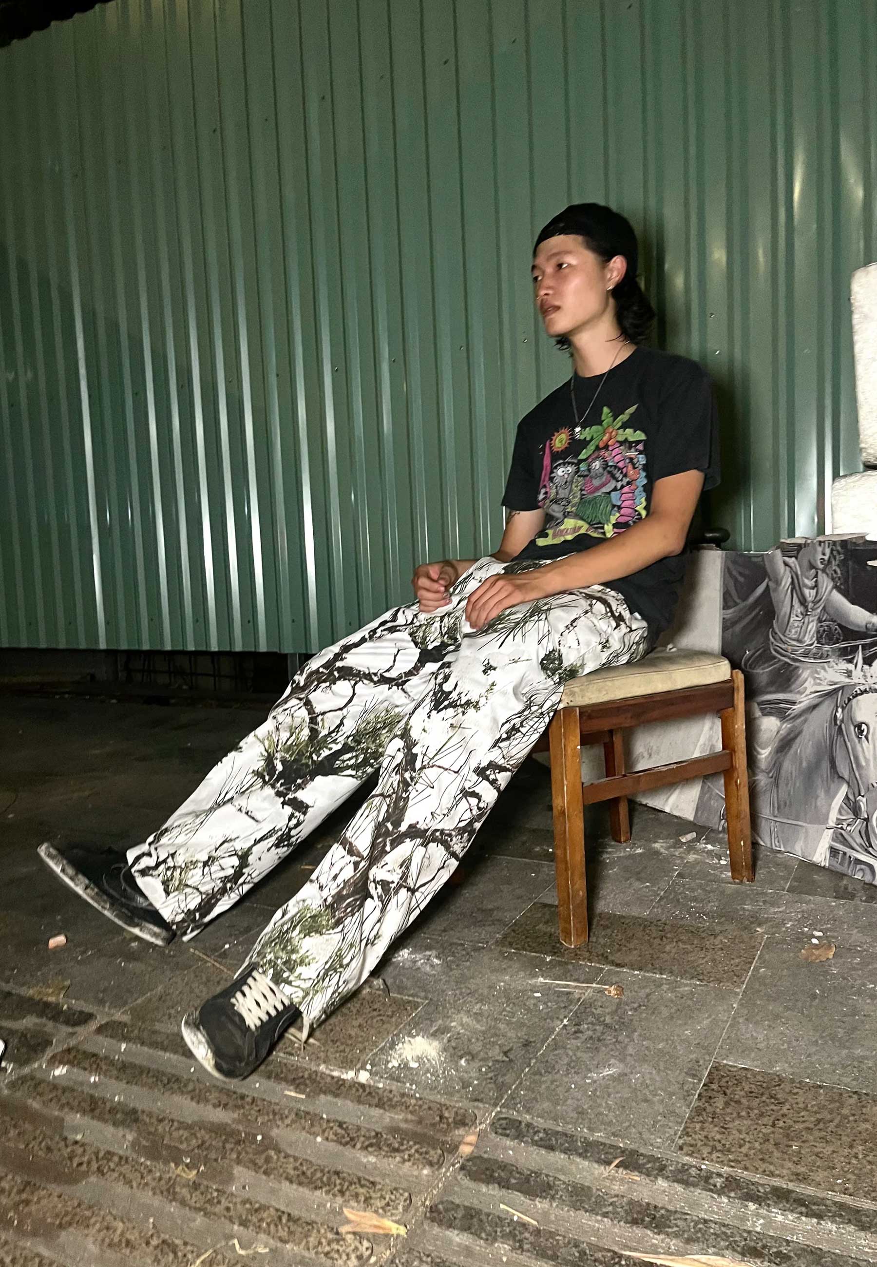 Glue Bag Loose Pants (White Camo)