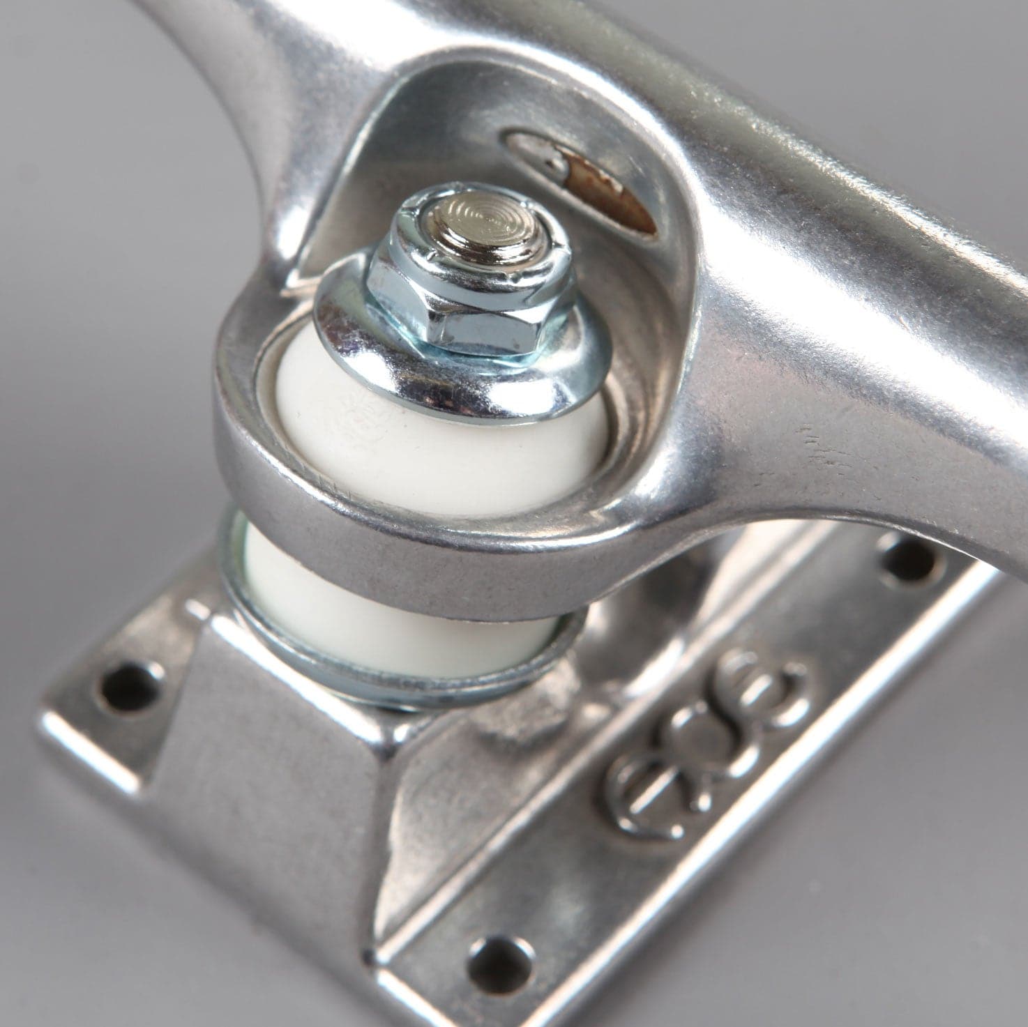 Ace 'AF1' 44s Trucks (Polished Silver)