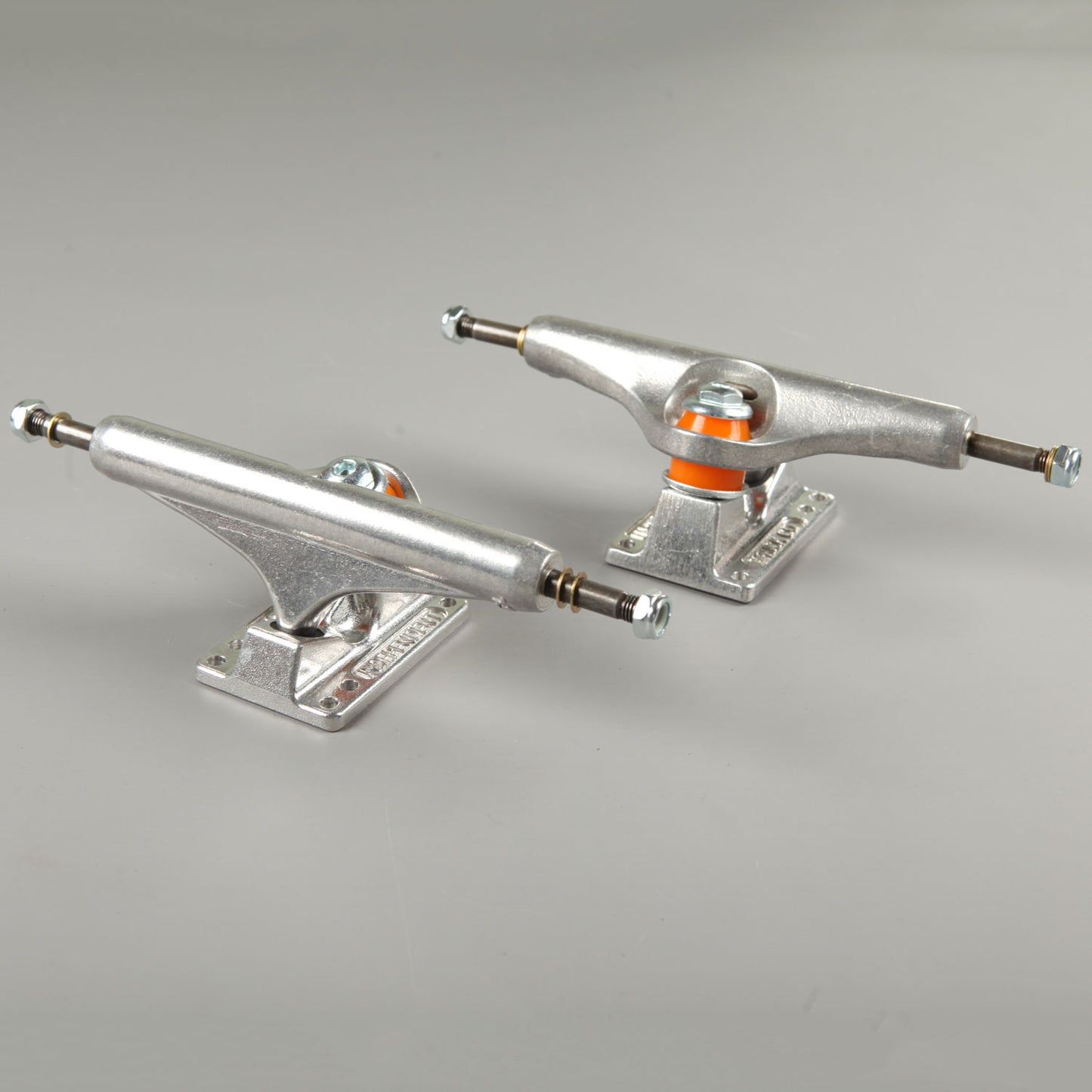 Independent 'Mid' 159 Trucks (Polished Silver)