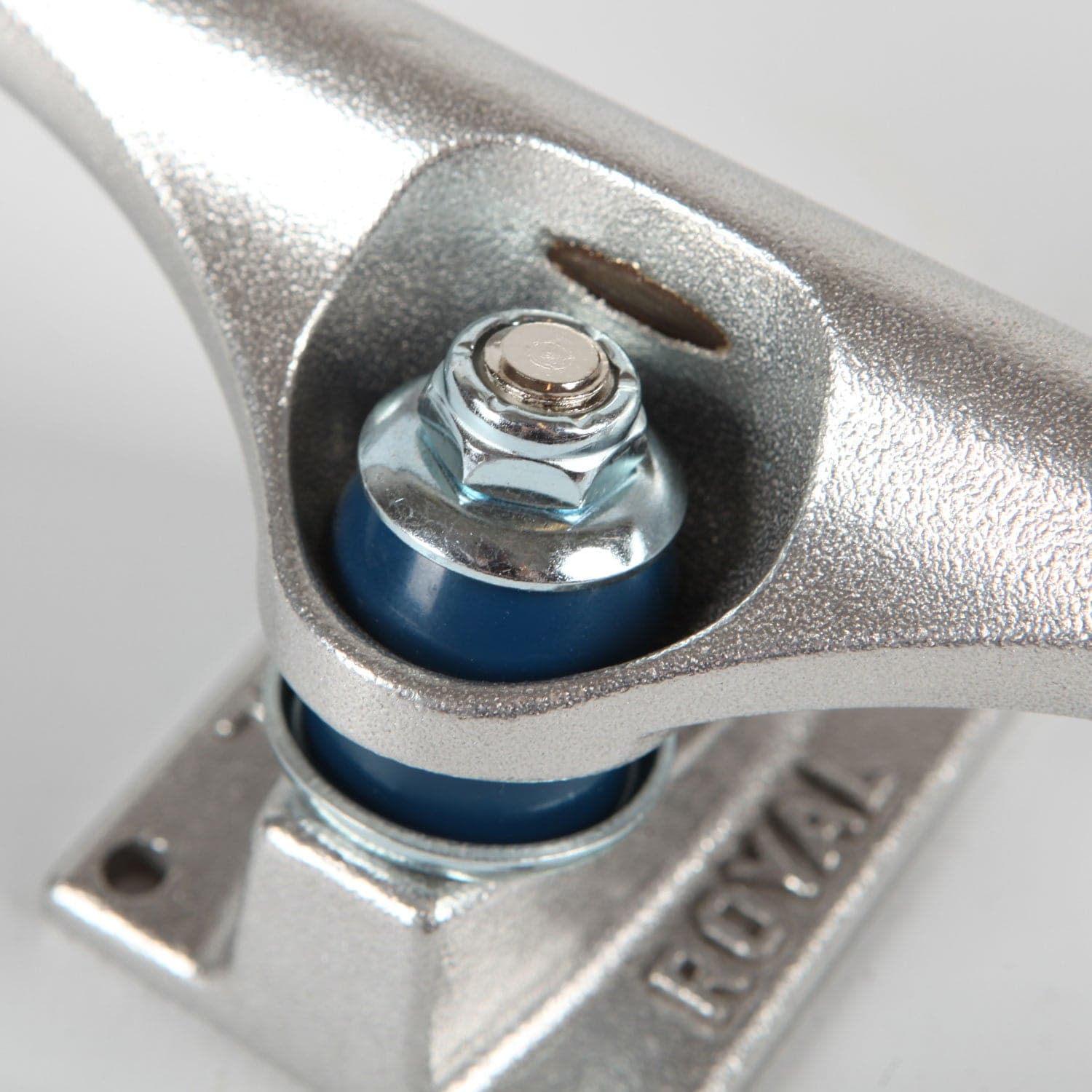 Royal 'Standard' 139 Trucks (Raw)