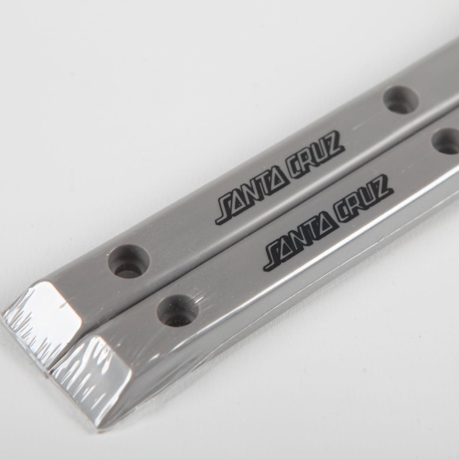 Santa Cruz 'Slimline' Rails (Silver)